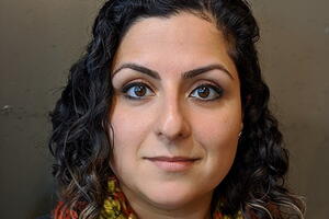 Photo: Dr. Farnaz Heidar-Zadeh Headshot