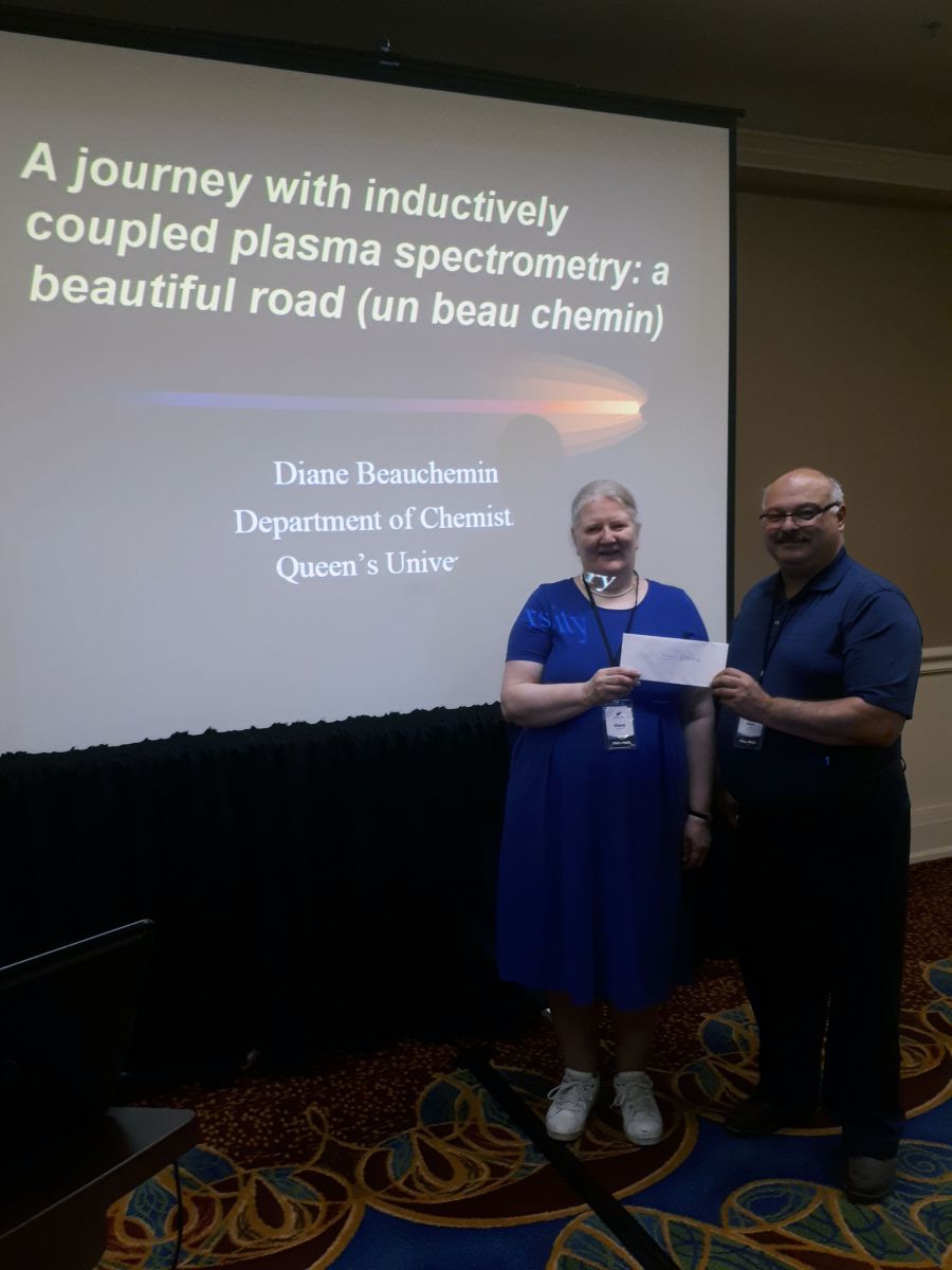 Photo: Dr. Beauchemin receiving her award